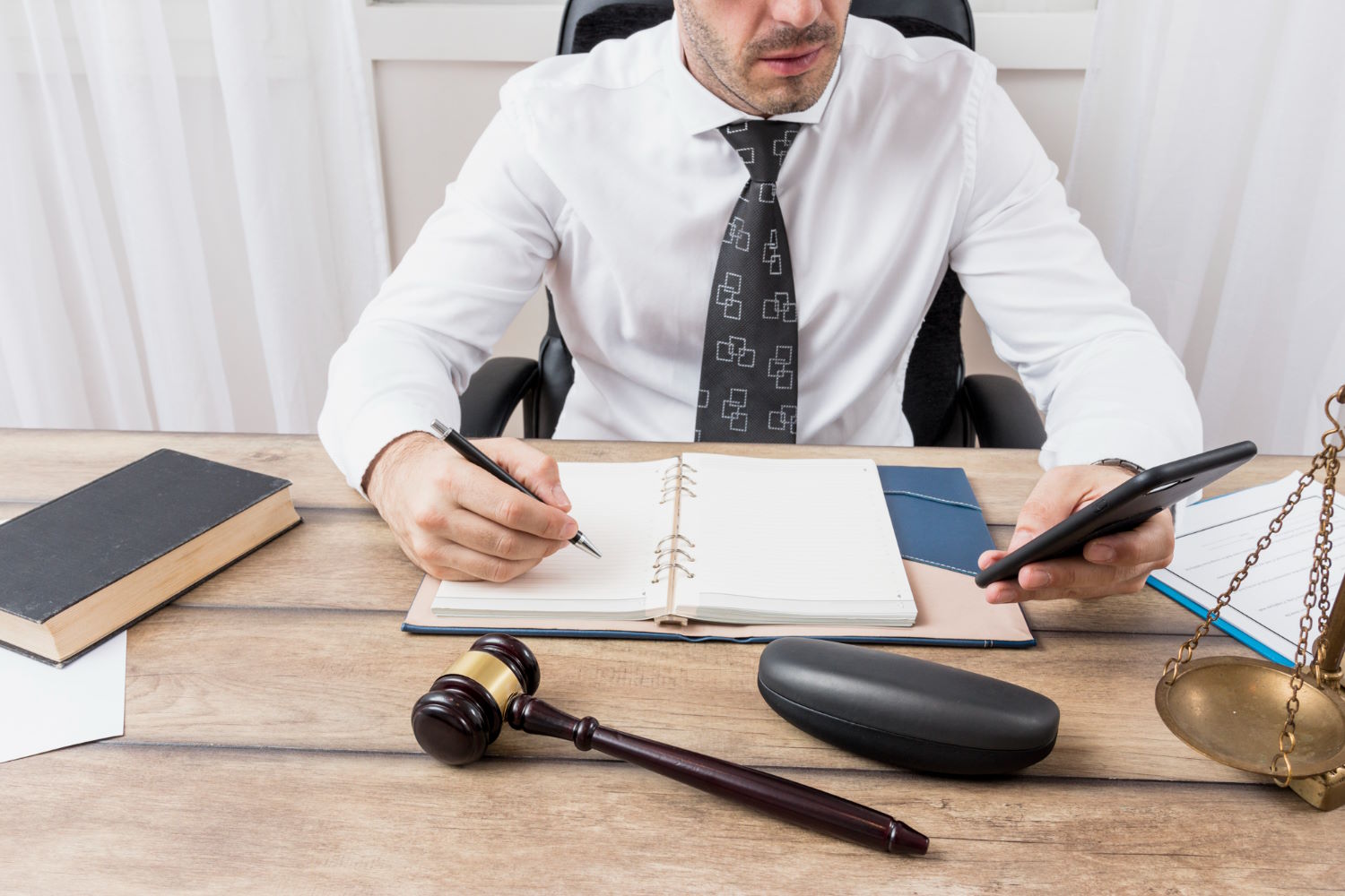 Ubezpieczenie OC adwokatów- czym jest i czy jest obowiązkowe?